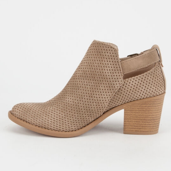 QUPID Perforated Cutout Womens Booties - Picture 3 of 10